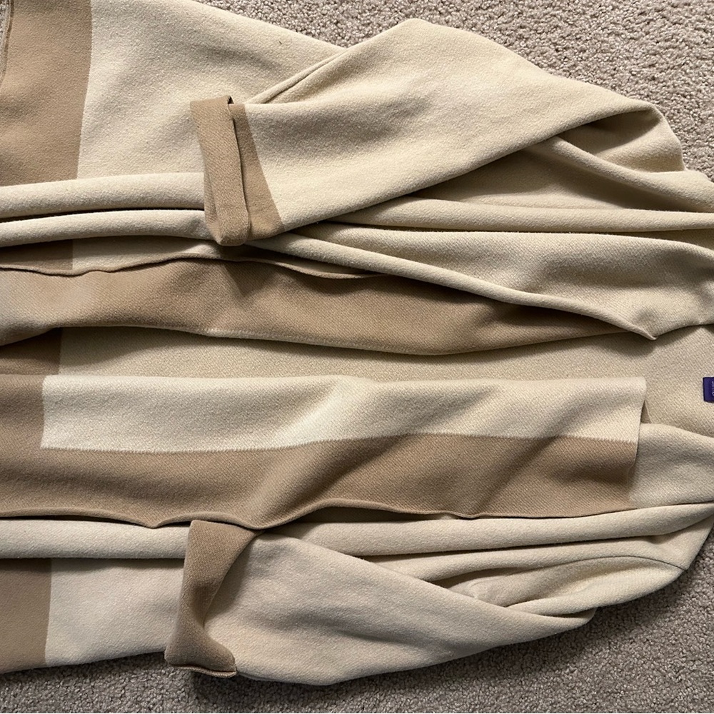 Large cape by Ralph Lauren - Picture 3 of 3